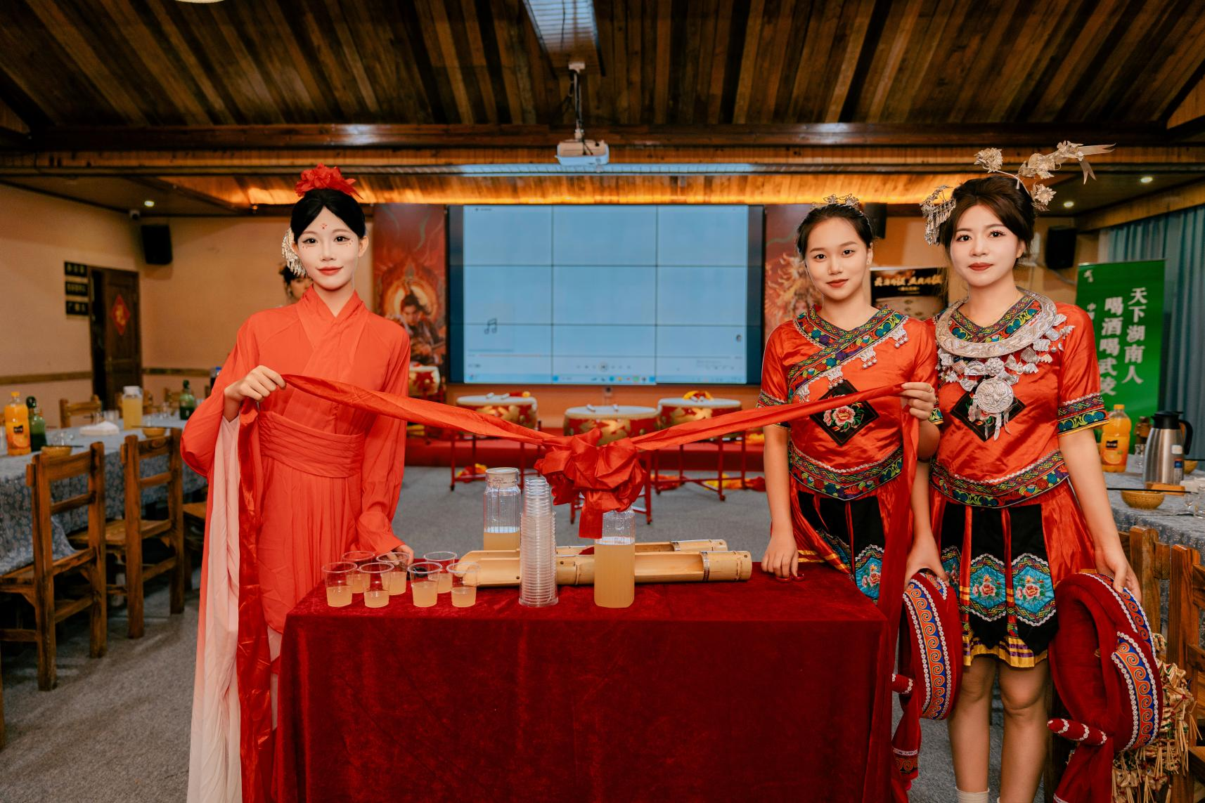 游戏企业如何构建其玩家狂欢IP,从帝国手游五周年到“草花粉丝节”-第5张图片 游戏企业如何构建其玩家狂欢IP,从帝国手游五周年到“草花粉丝节”-第5张图片