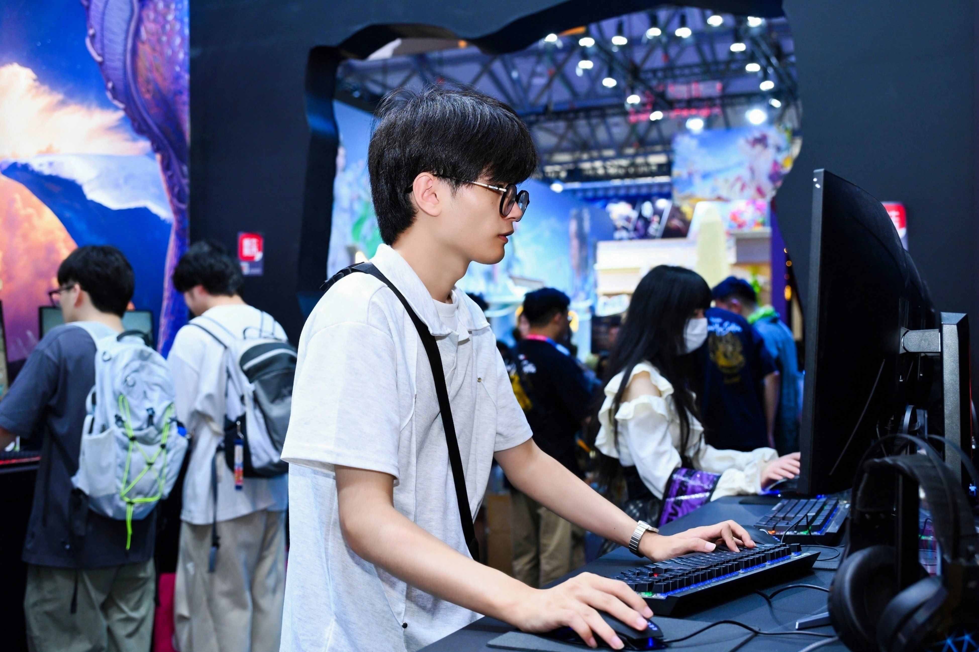 驯龙大逃杀燃爆ChinaJoy,《方舟:适者生存》现场试玩火爆开放-第4张图片 驯龙大逃杀燃爆ChinaJoy,《方舟:适者生存》现场试玩火爆开放-第4张图片